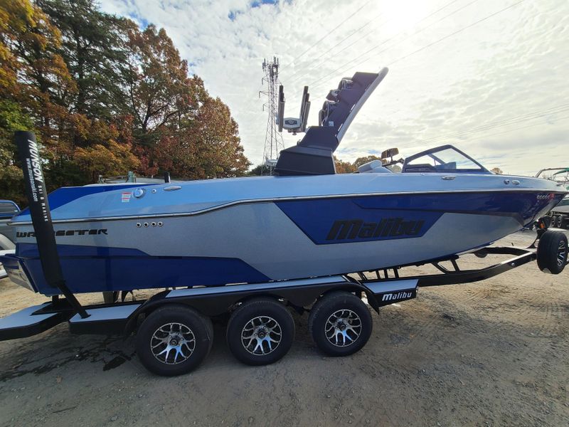 2021 Malibu Wakesetter 25 LSV