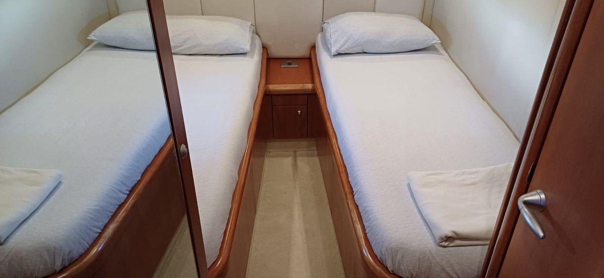 2006 Sunseeker 64 