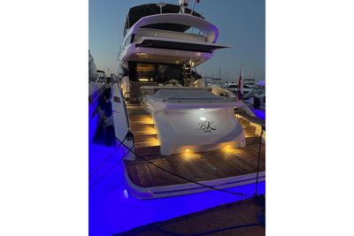 Yacht