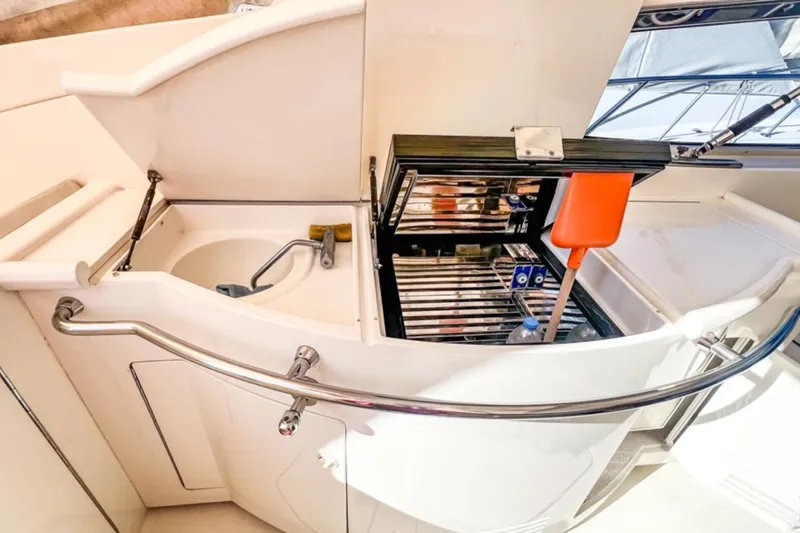  Yacht Photos Pics Luxury yacht Cantieri di Sarnico 45, 2001 model, featuring a sleek onboard kitchenette.