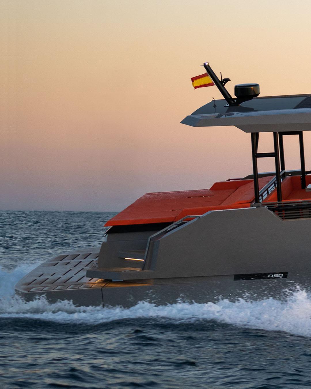 de antonio yachts d50 coupe