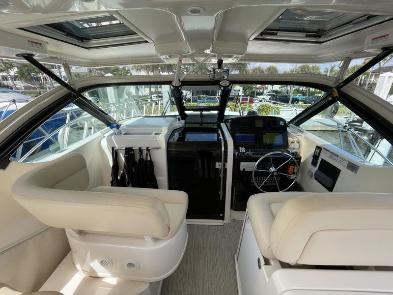 2009 Tiara Yachts 3600 Open