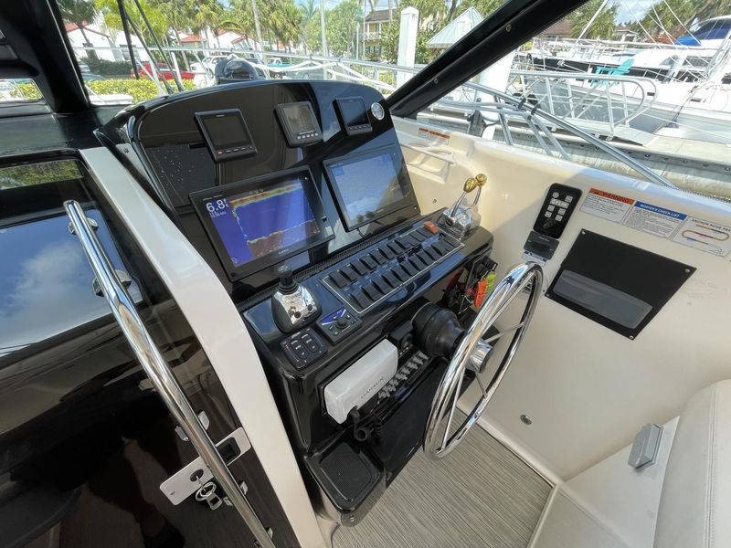 2009 Tiara Yachts 3600 Open