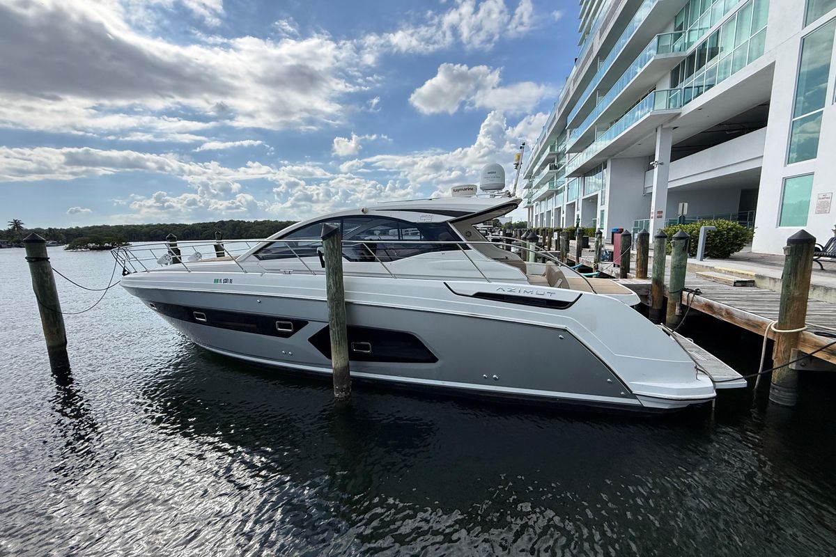 2016 Azimut 43 