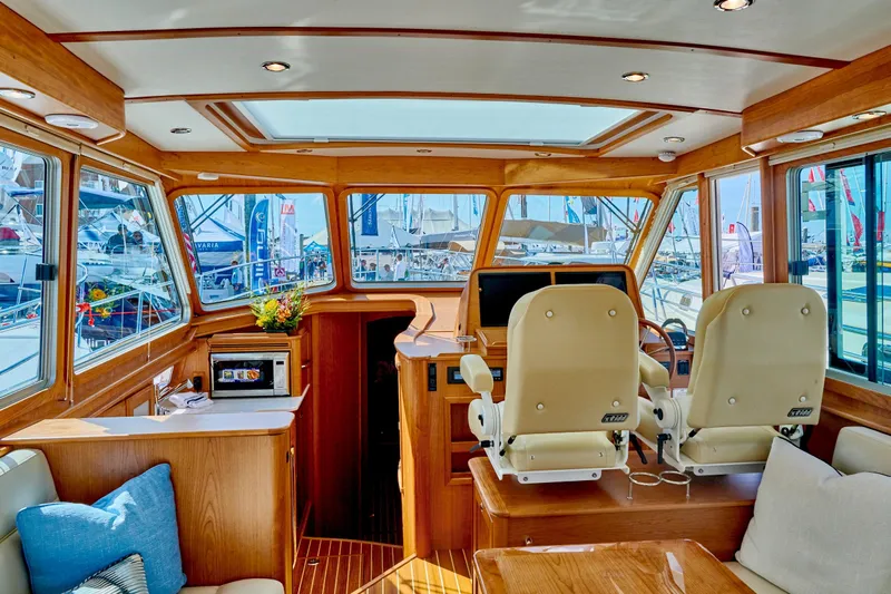 On Order, Ready For Customization Yacht Photos Pics Interior of Sabre 45 Salon Express yacht, model year 2027.