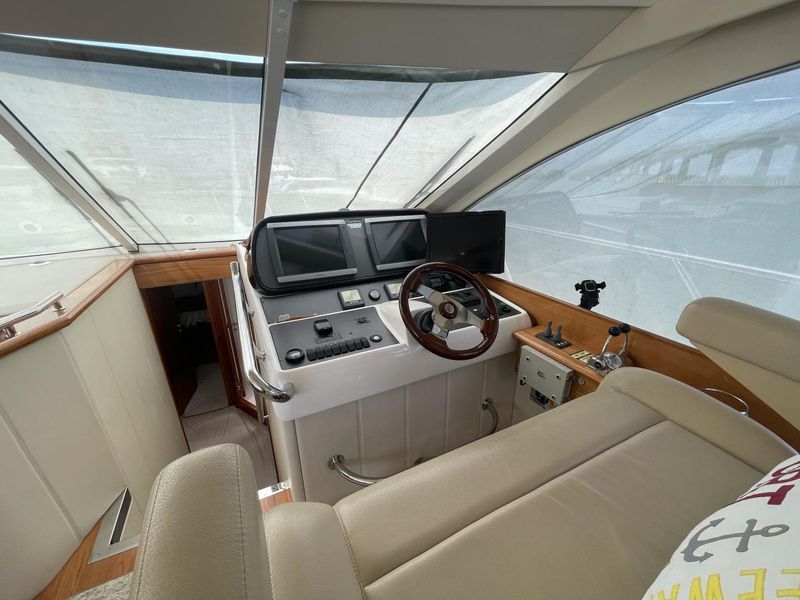 2011 Maritimo 60 Sports Cabriolet
