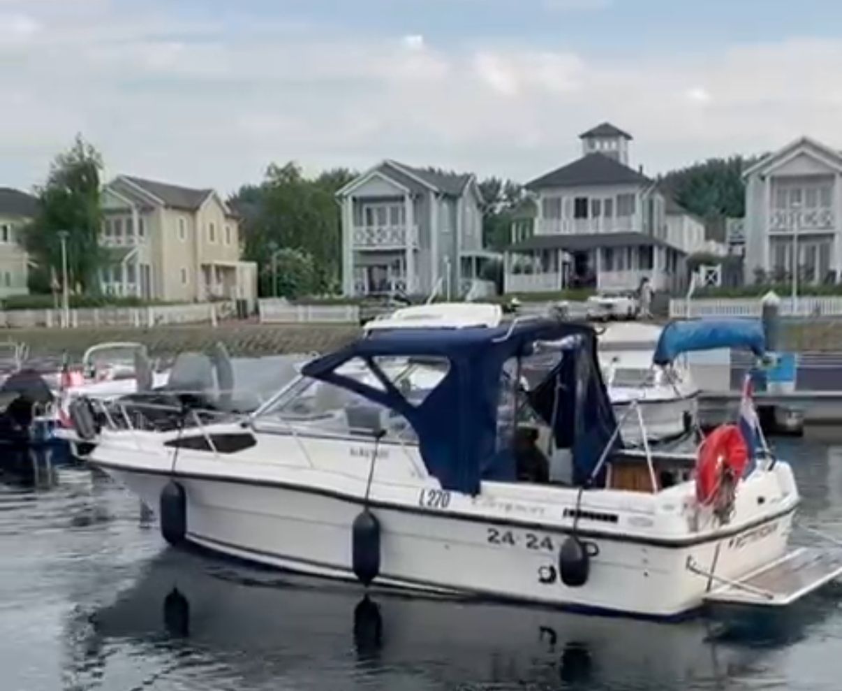 1998 Campion Explorer 672