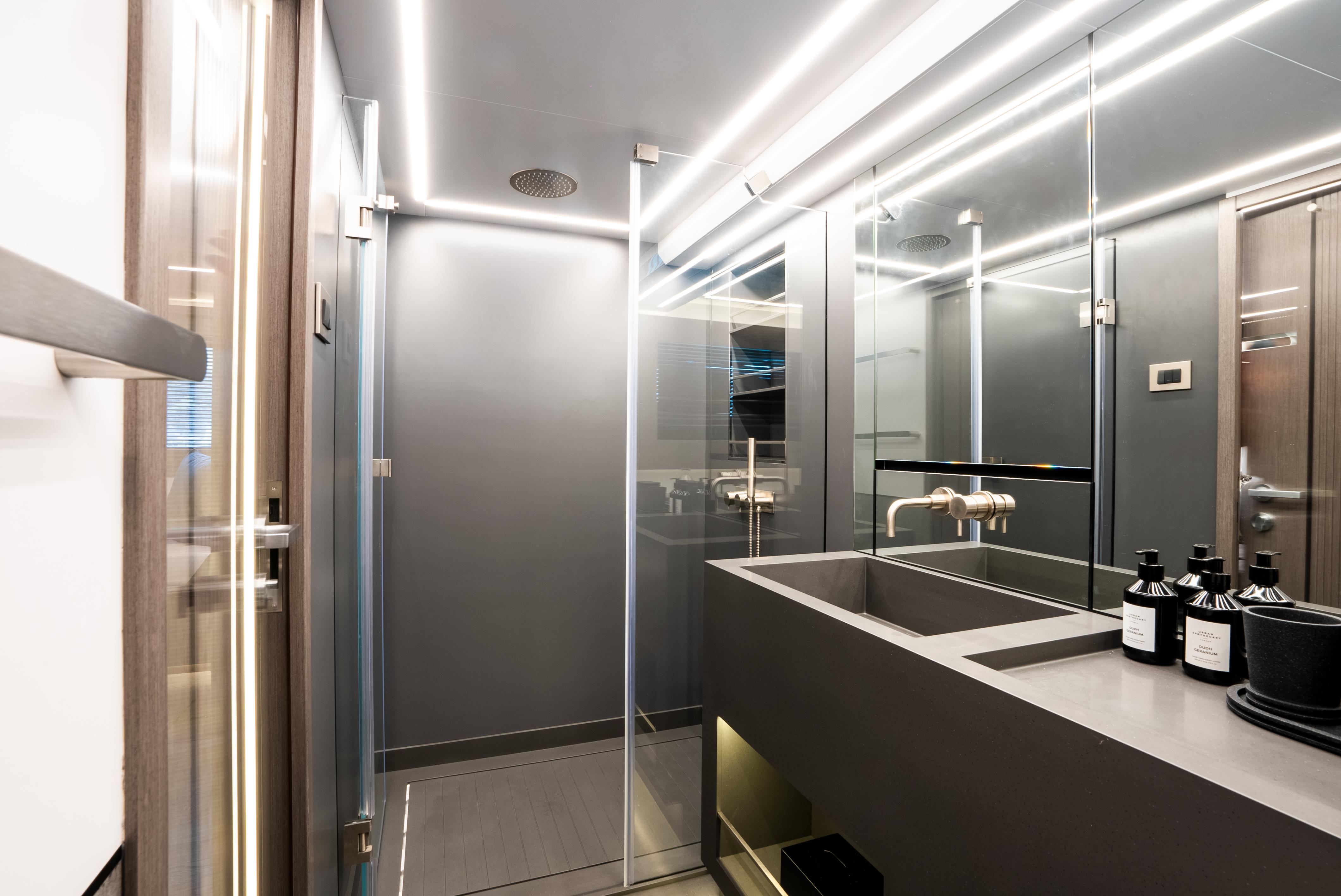 2025 Pearl 62 Flybridge boten te koop YachtWorld