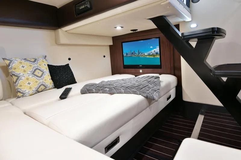  Yacht Photos Pics Manufacturer Provided Image: Manufacturer Provided Image