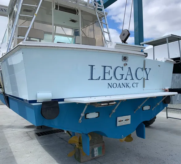 Legacy Yacht Photos Pics 