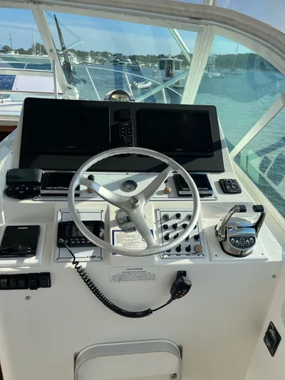 Legacy Yacht Photos Pics 