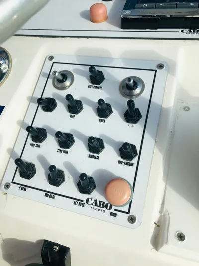 Legacy Yacht Photos Pics 