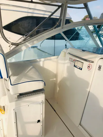 Legacy Yacht Photos Pics 