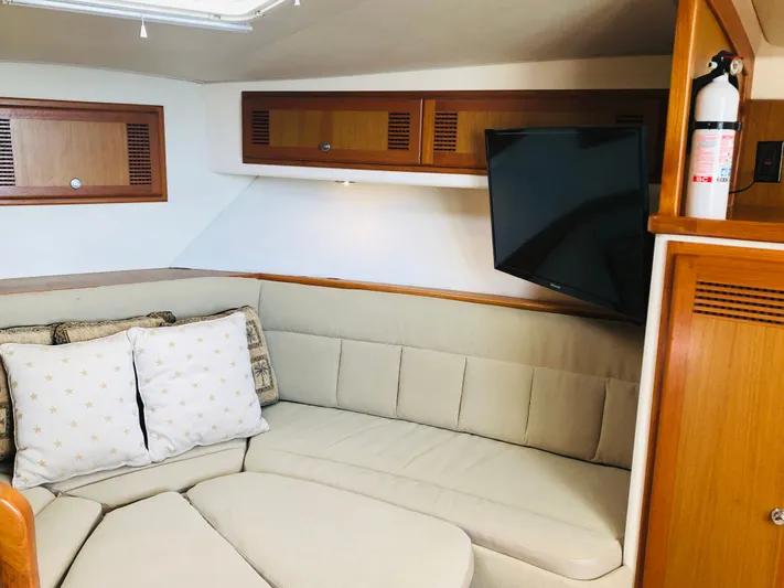 Legacy Yacht Photos Pics 