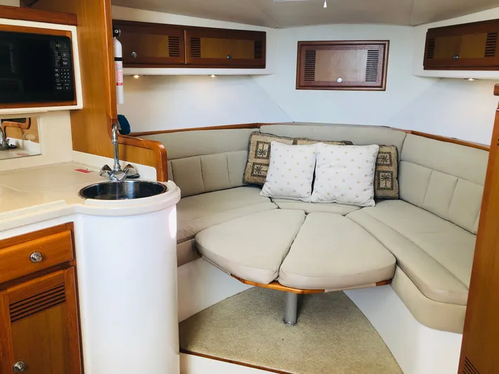 Legacy Yacht Photos Pics 