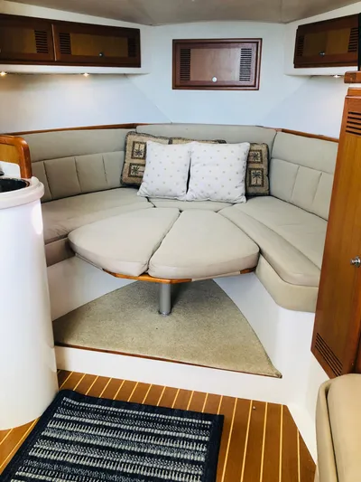 Legacy Yacht Photos Pics 