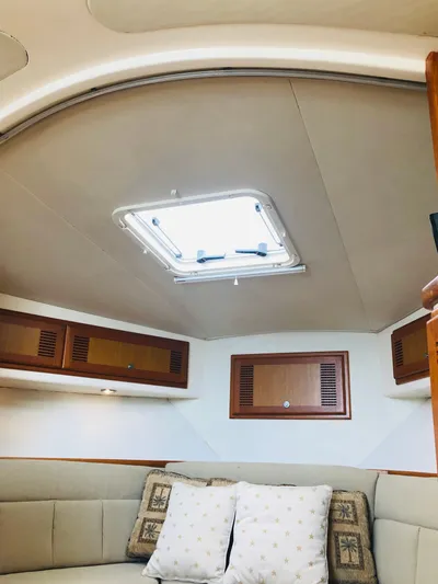 Legacy Yacht Photos Pics 