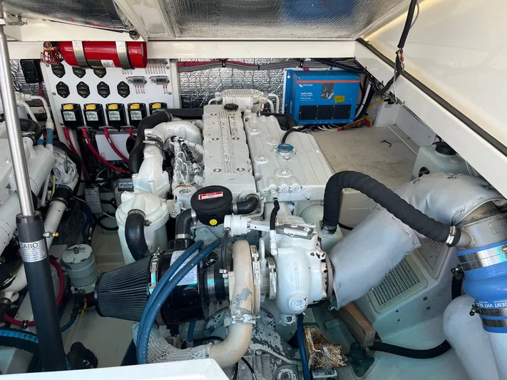 Legacy Yacht Photos Pics 