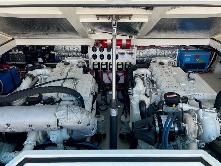 Legacy Yacht Photos Pics 