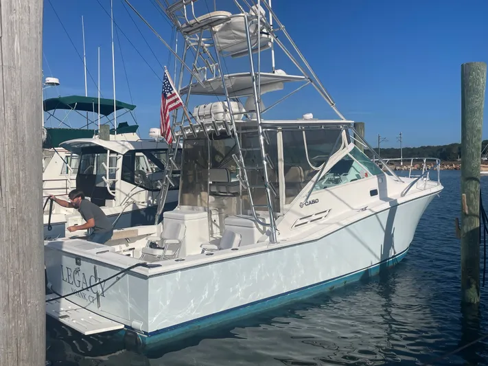 Legacy Yacht Photos Pics 