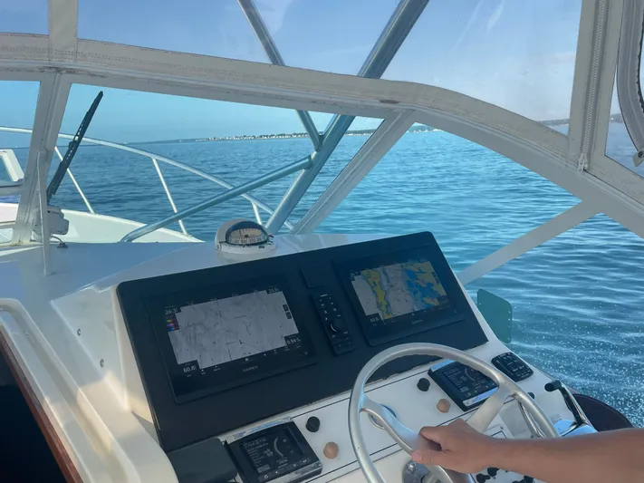 Legacy Yacht Photos Pics 