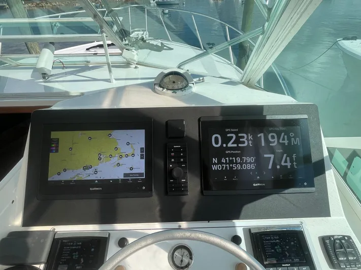 Legacy Yacht Photos Pics 