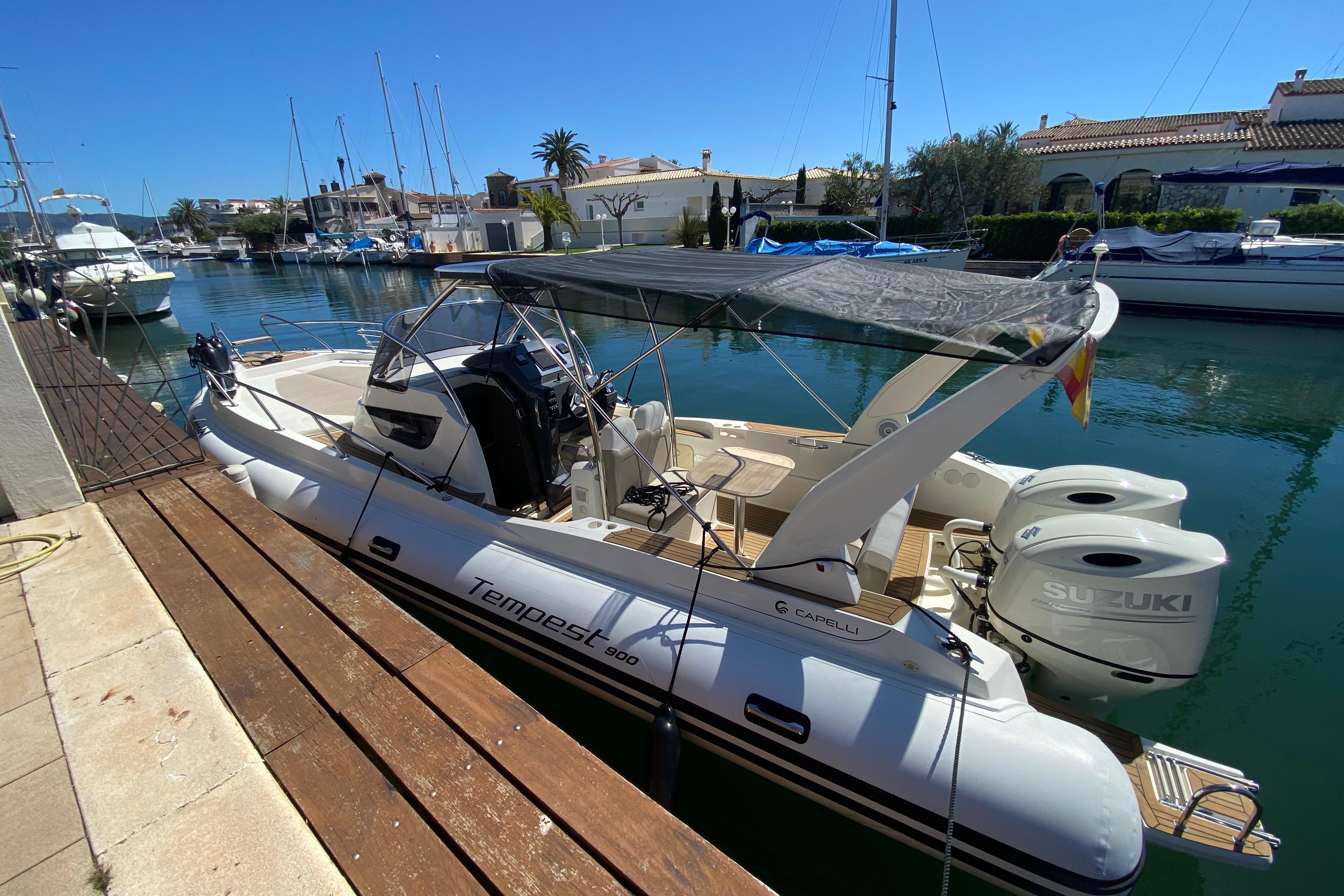 2018 Capelli Tempest 900 WA