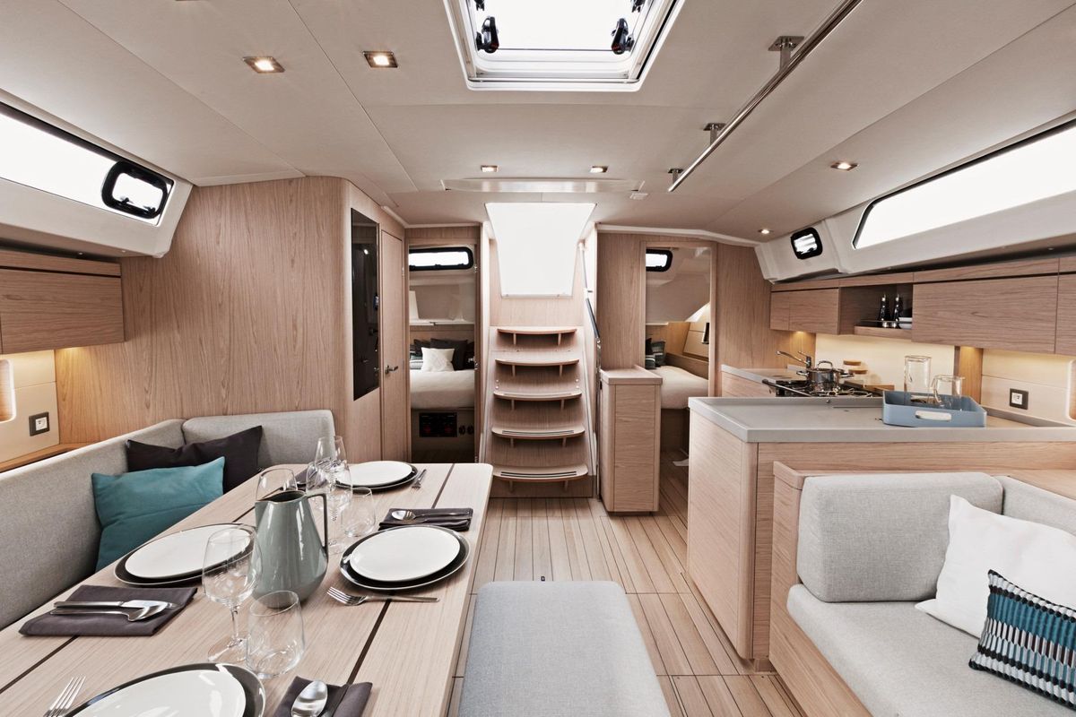 2023 Beneteau 44 