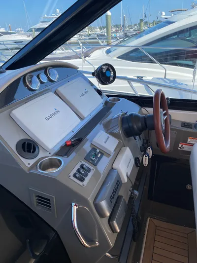 Show Me Yacht Photos Pics 