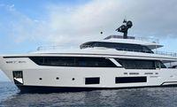 2022 Custom Line Navetta 30