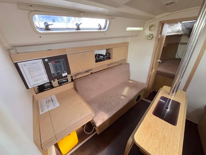 Sunshine Yacht Photos Pics 