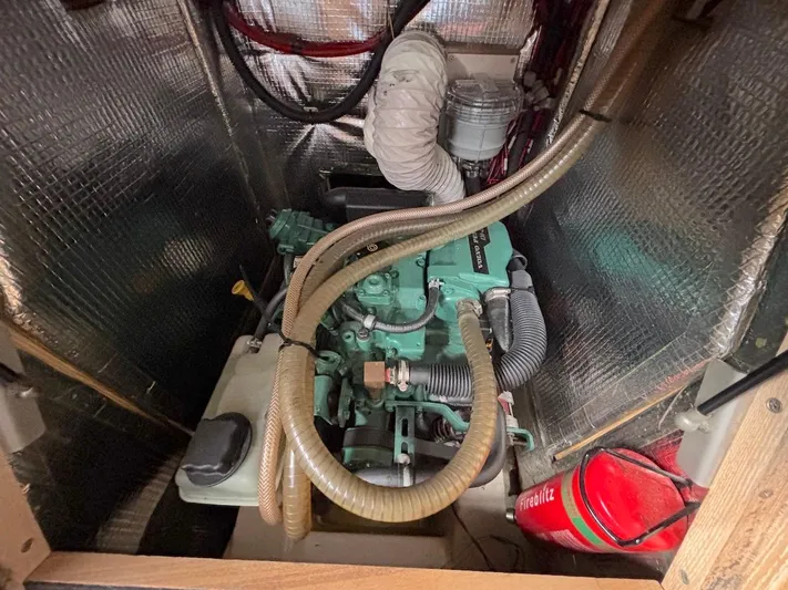 Sunshine Yacht Photos Pics 