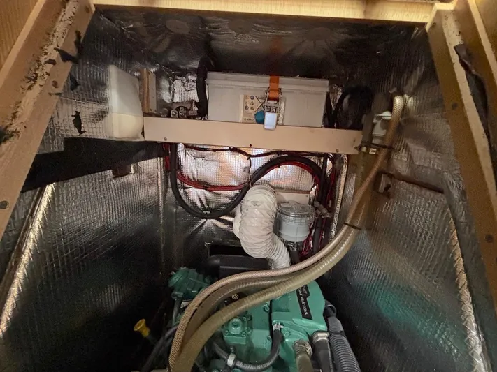 Sunshine Yacht Photos Pics 