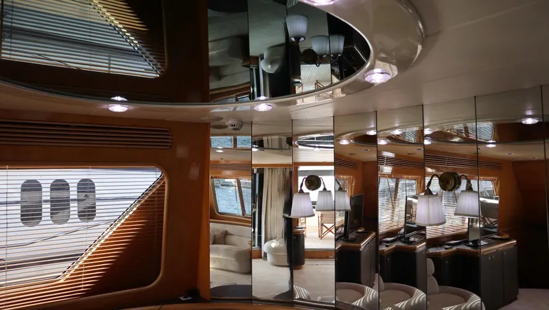 1601 Yacht Photos Pics 