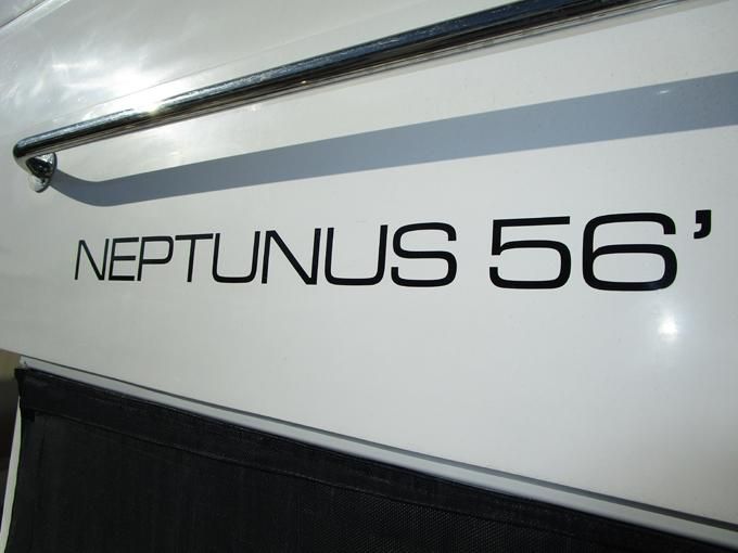 2006 Neptunus Flybridge Motor Yacht