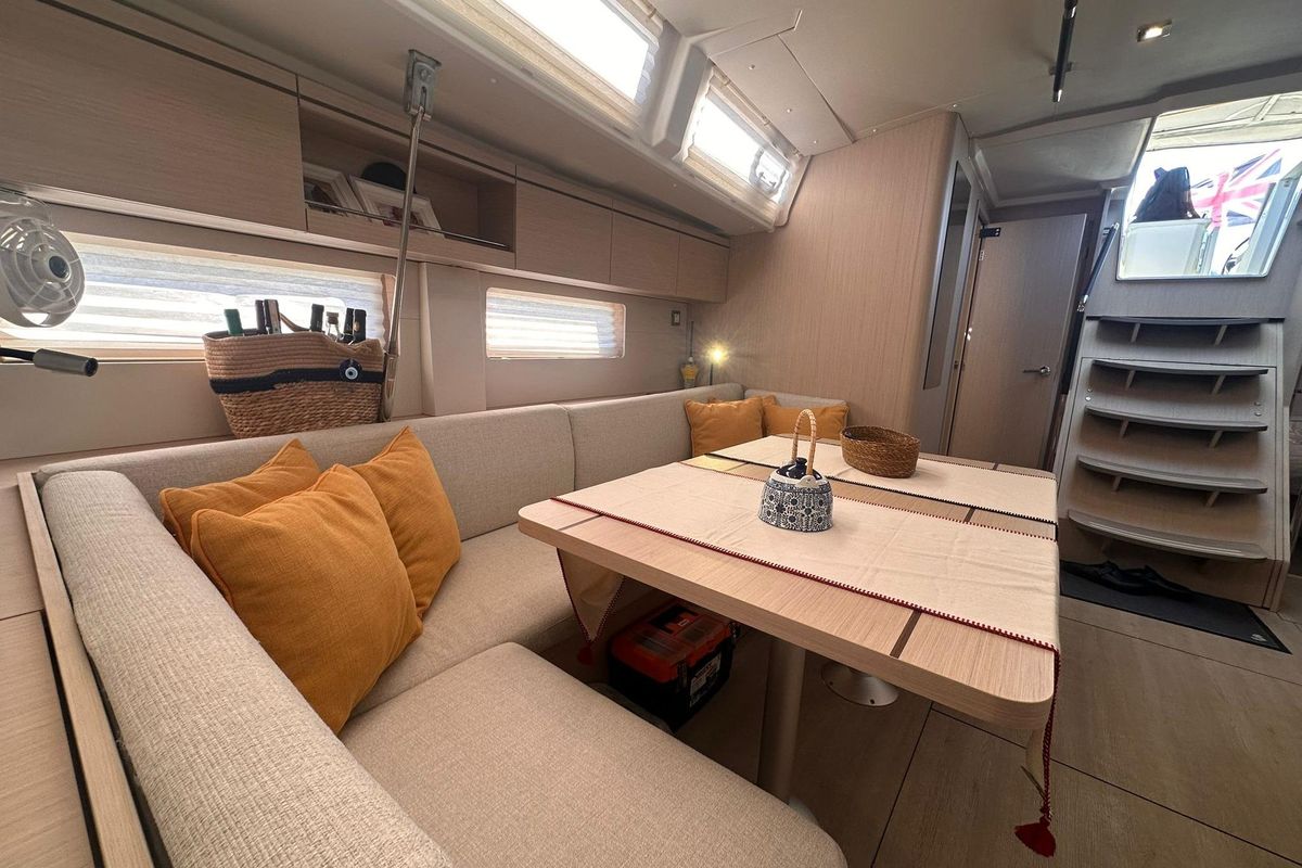 2024 Beneteau 52 