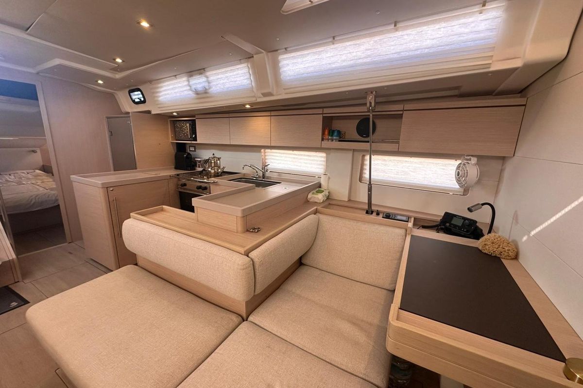2024 Beneteau 52 