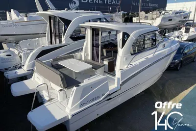 2023 Beneteau Antares 8