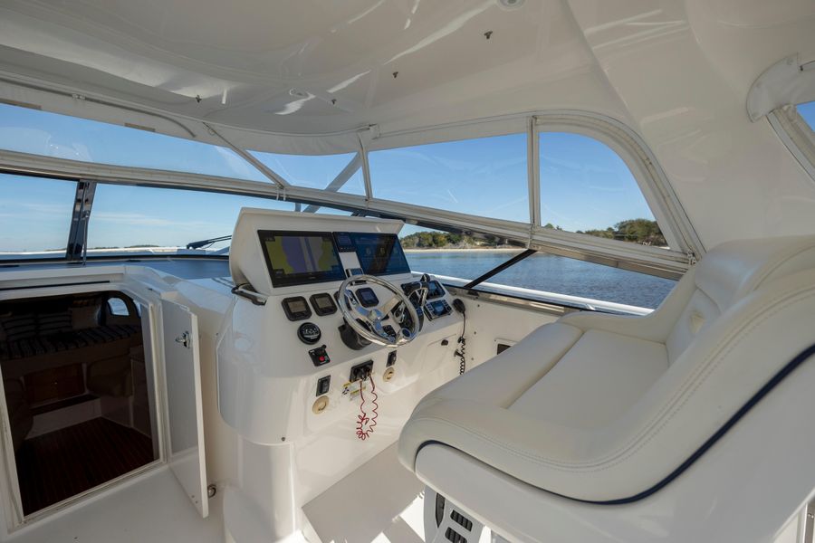 2013 Intrepid 430 Sport Yacht