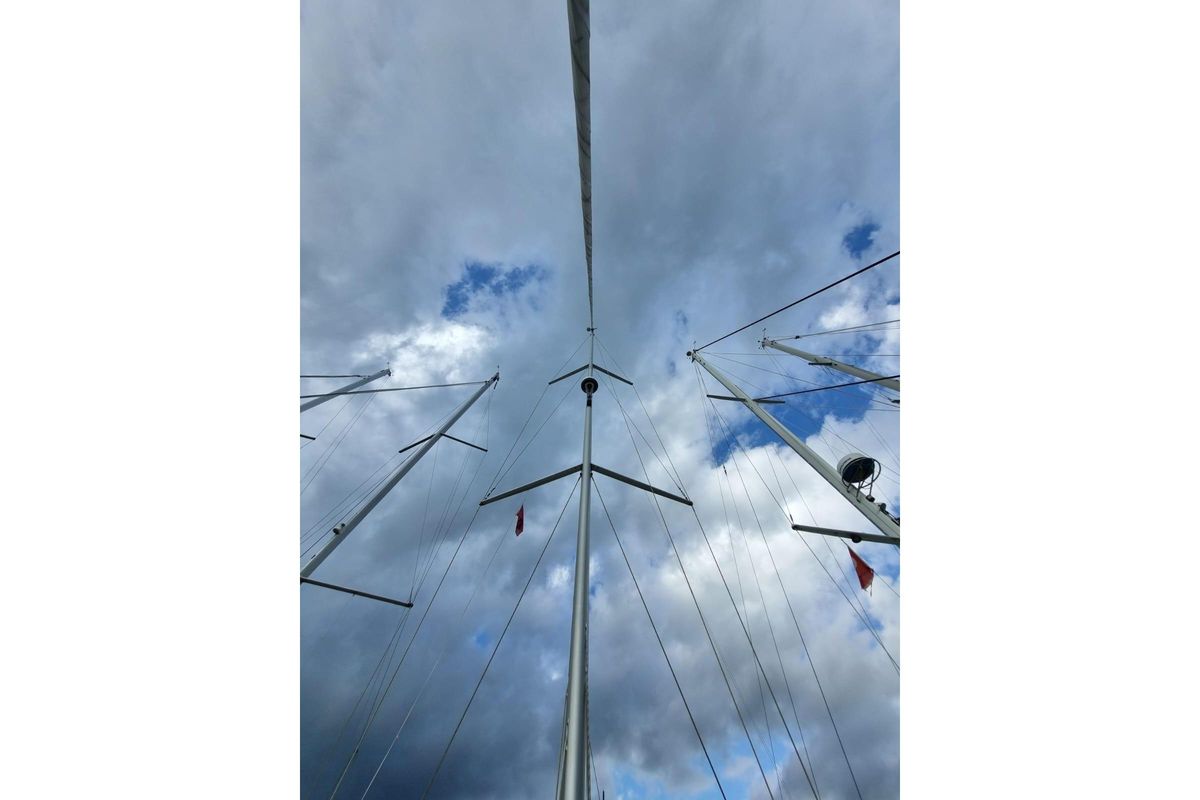 2015 Bavaria 54 