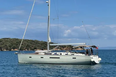 Bavaria Cruiser 56 Owners version
