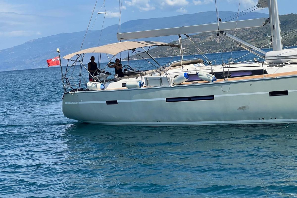 2015 Bavaria 54 