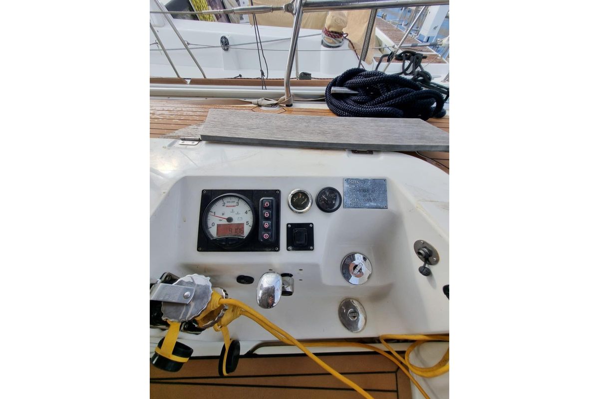2015 Bavaria 54 