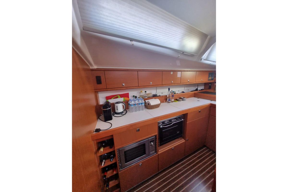 2015 Bavaria 54 