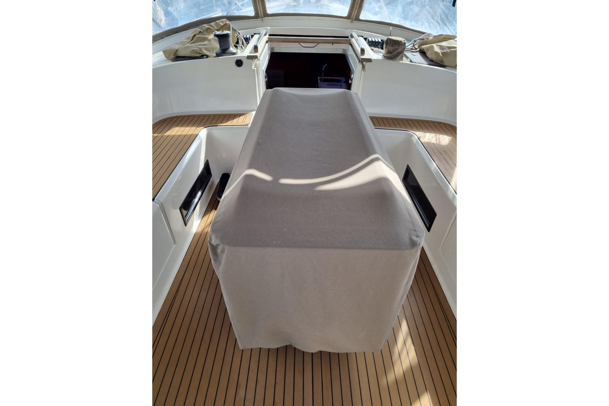 2015 Bavaria 54 
