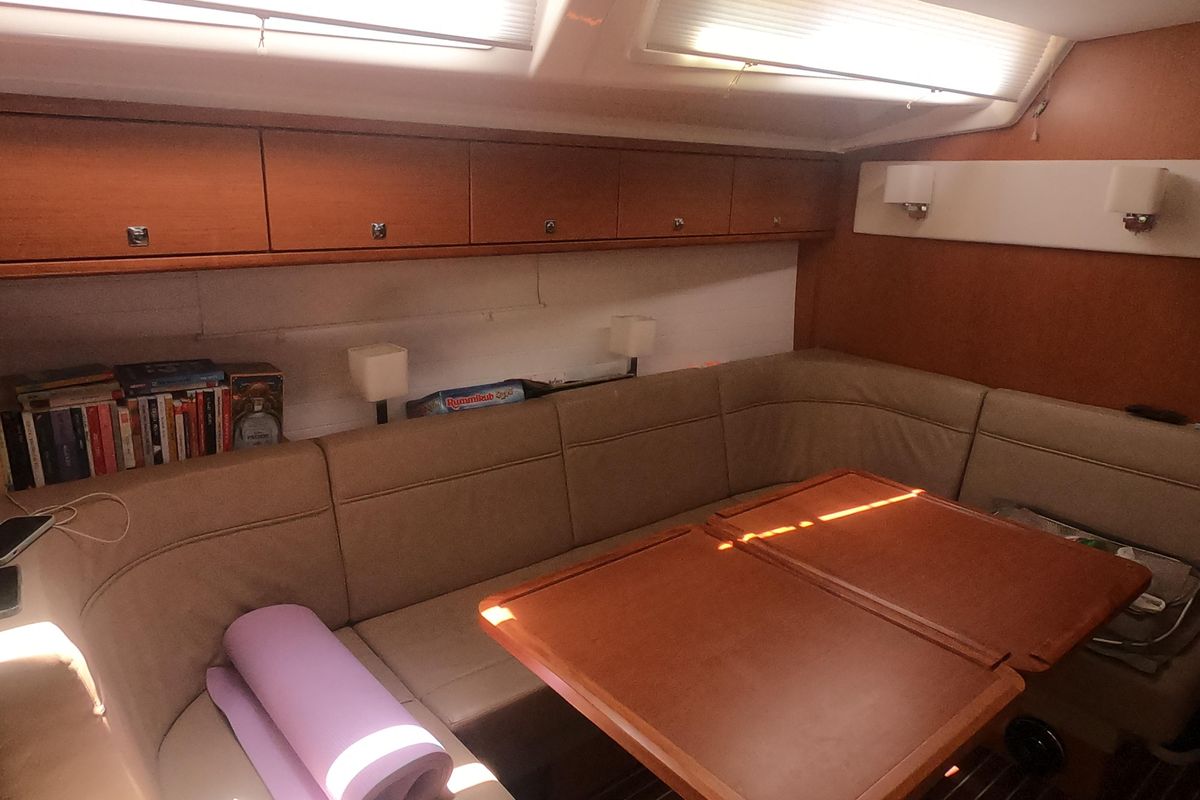 2015 Bavaria 54 