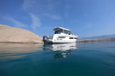 2016 Jeanneau Merry Fisher 855