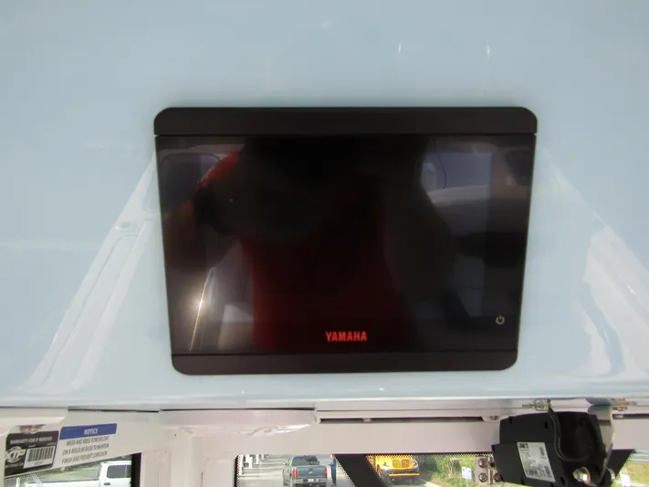  Yacht Photos Pics Yamaha display screen on 2025 Wellcraft 243 Fisherman boat dashboard.