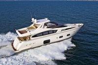 2015 Ferretti Yachts 800