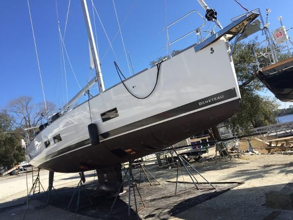 2015 Beneteau Oceanis 55